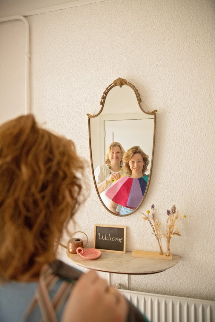 Foto Met Margrietha Met Kleurenkraag